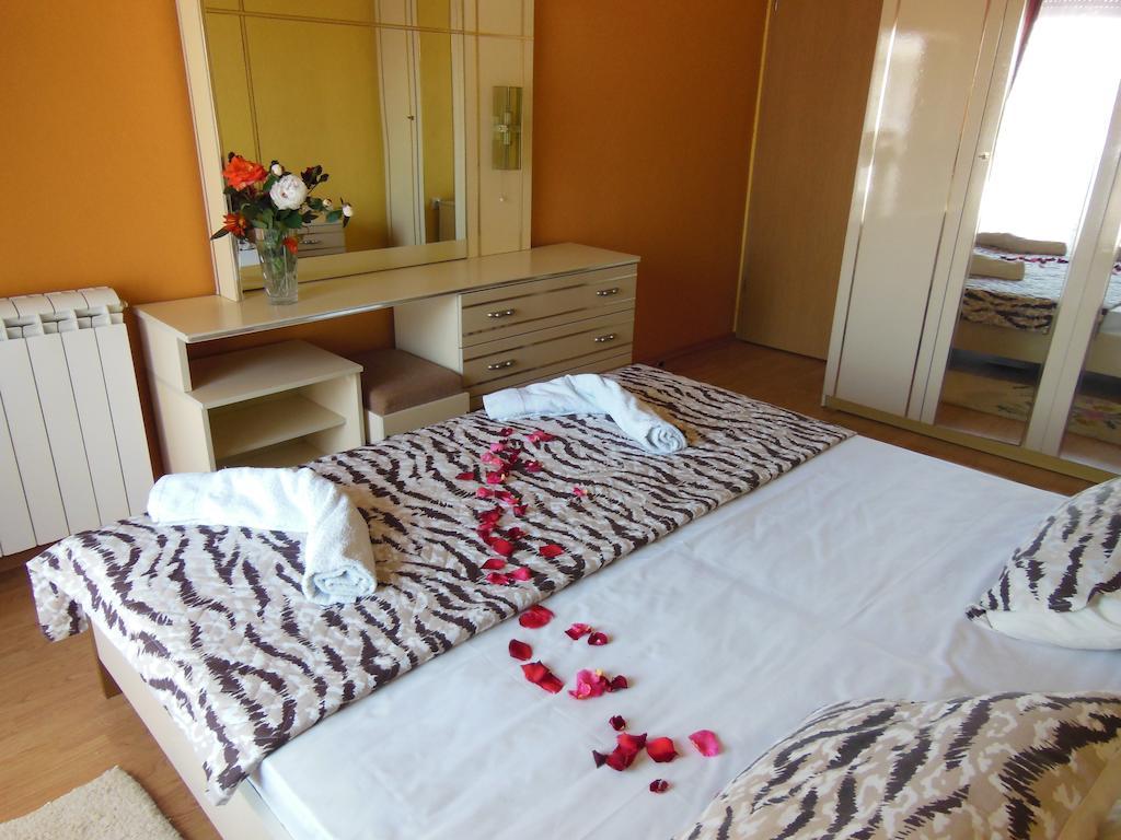 Apartment Petrovic Ulcinj Chambre photo